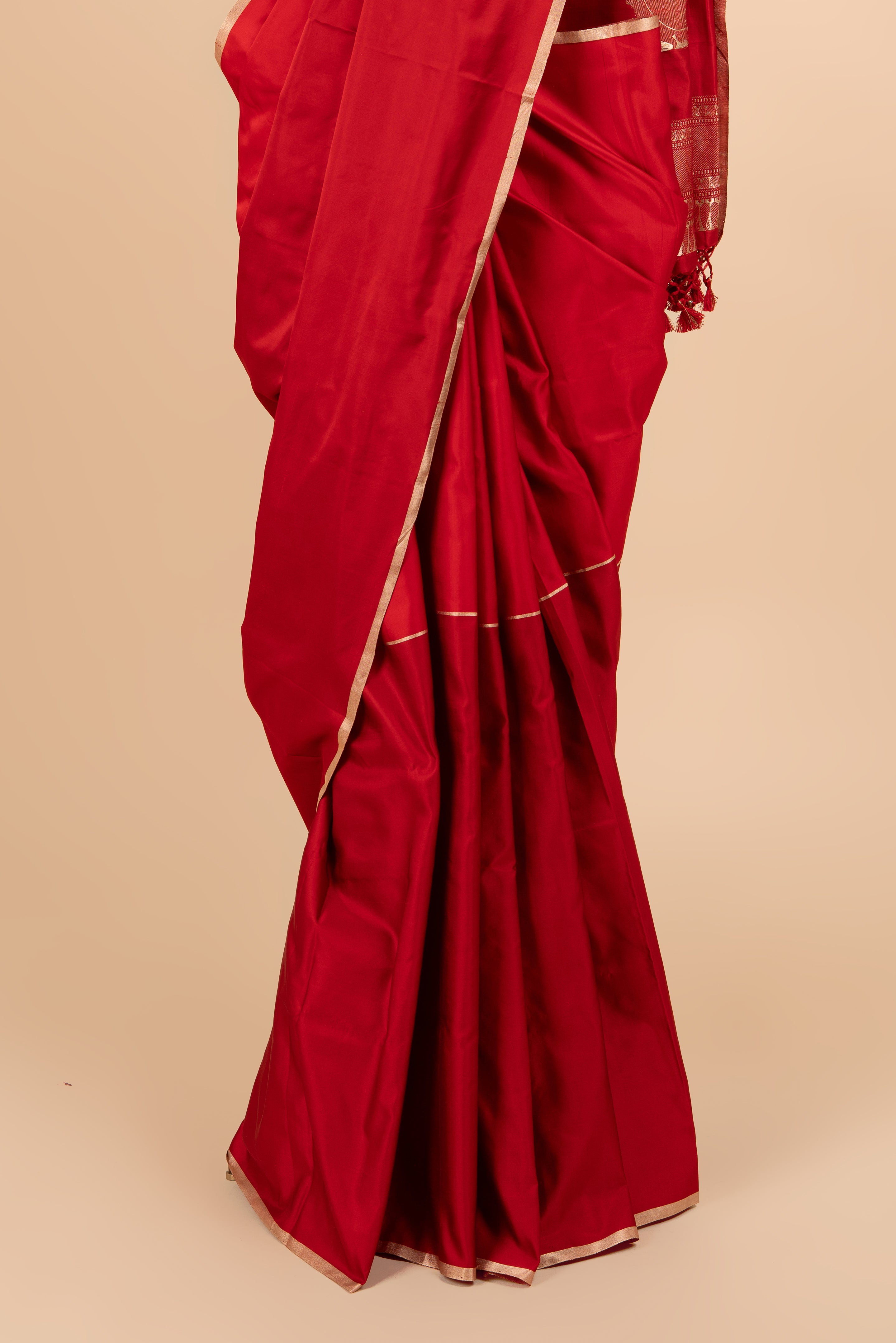 Red Royal Glow Mushroo Silk Saree