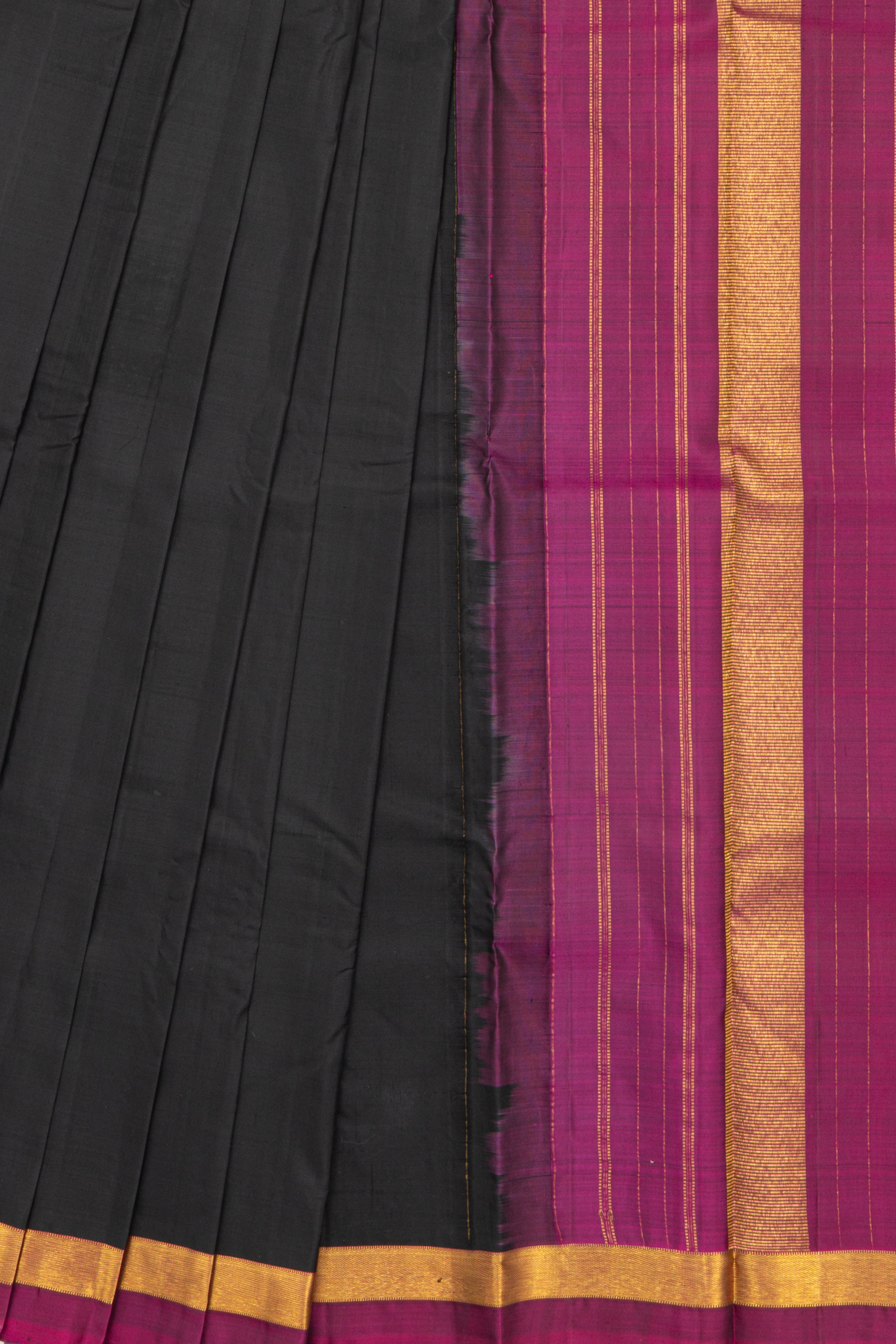Classic Contrast Border Kanjeevaram