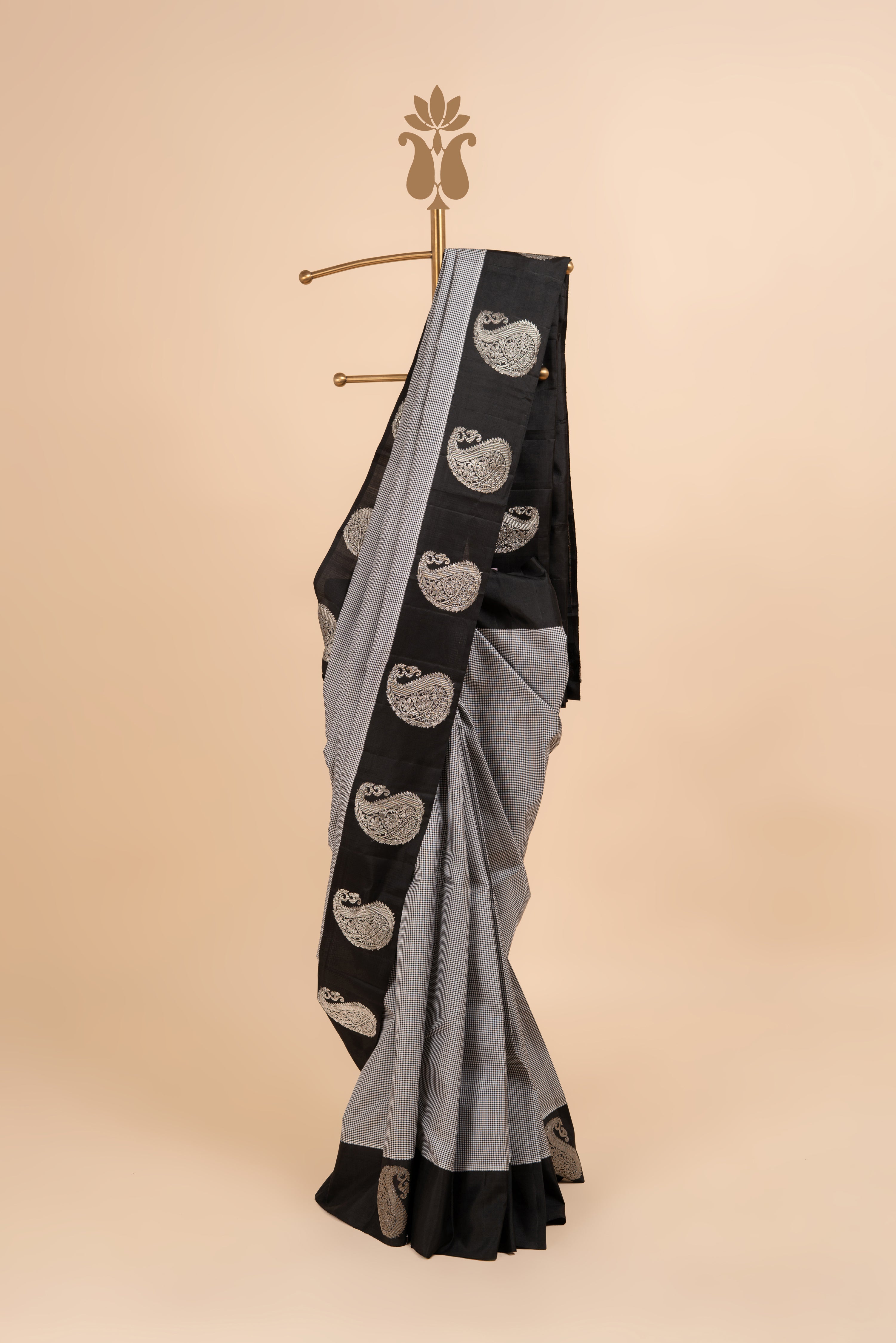 Heritage White and Black Checks Kanjeevaram