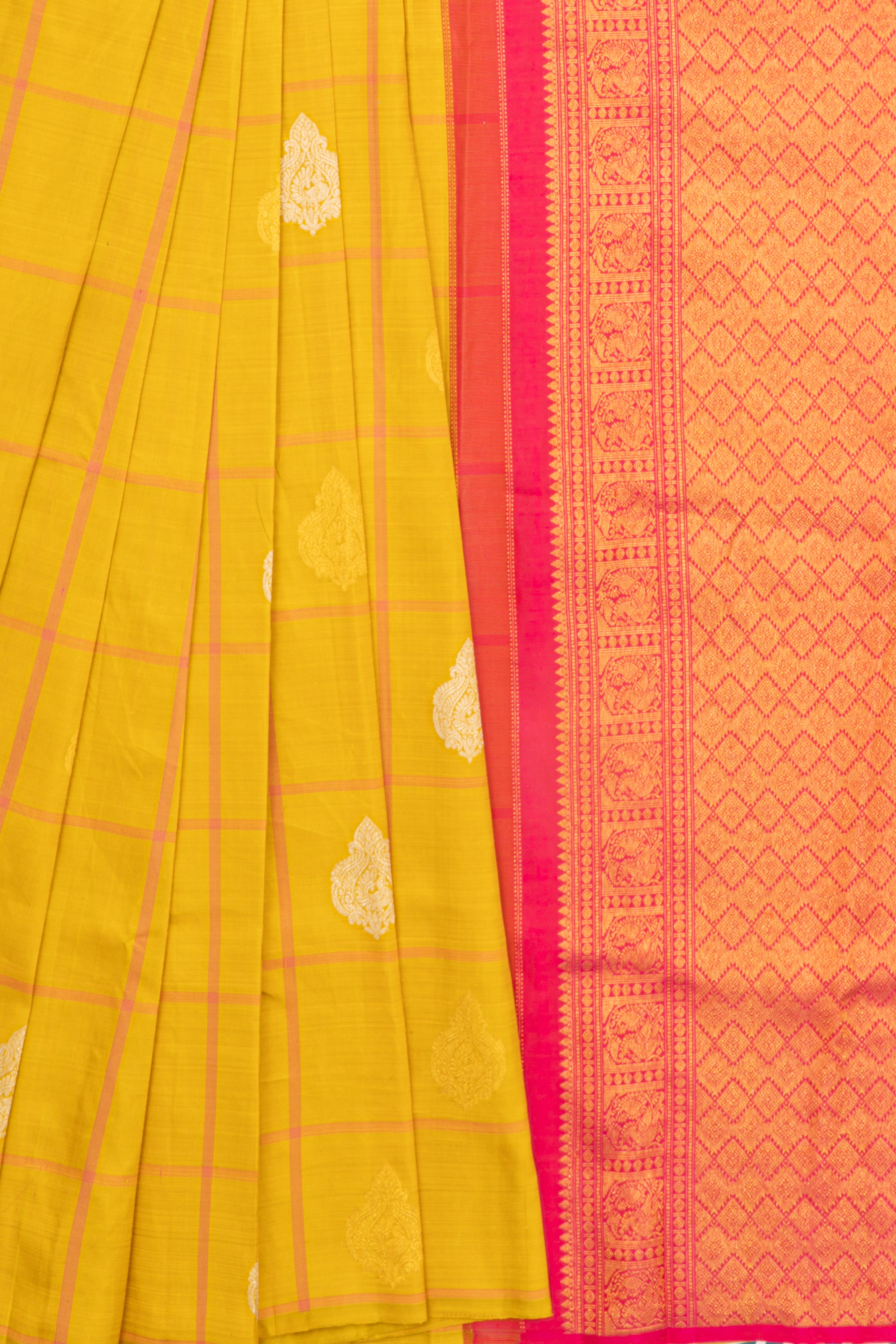 Minimalist Modern Borderless Kanjeevaram