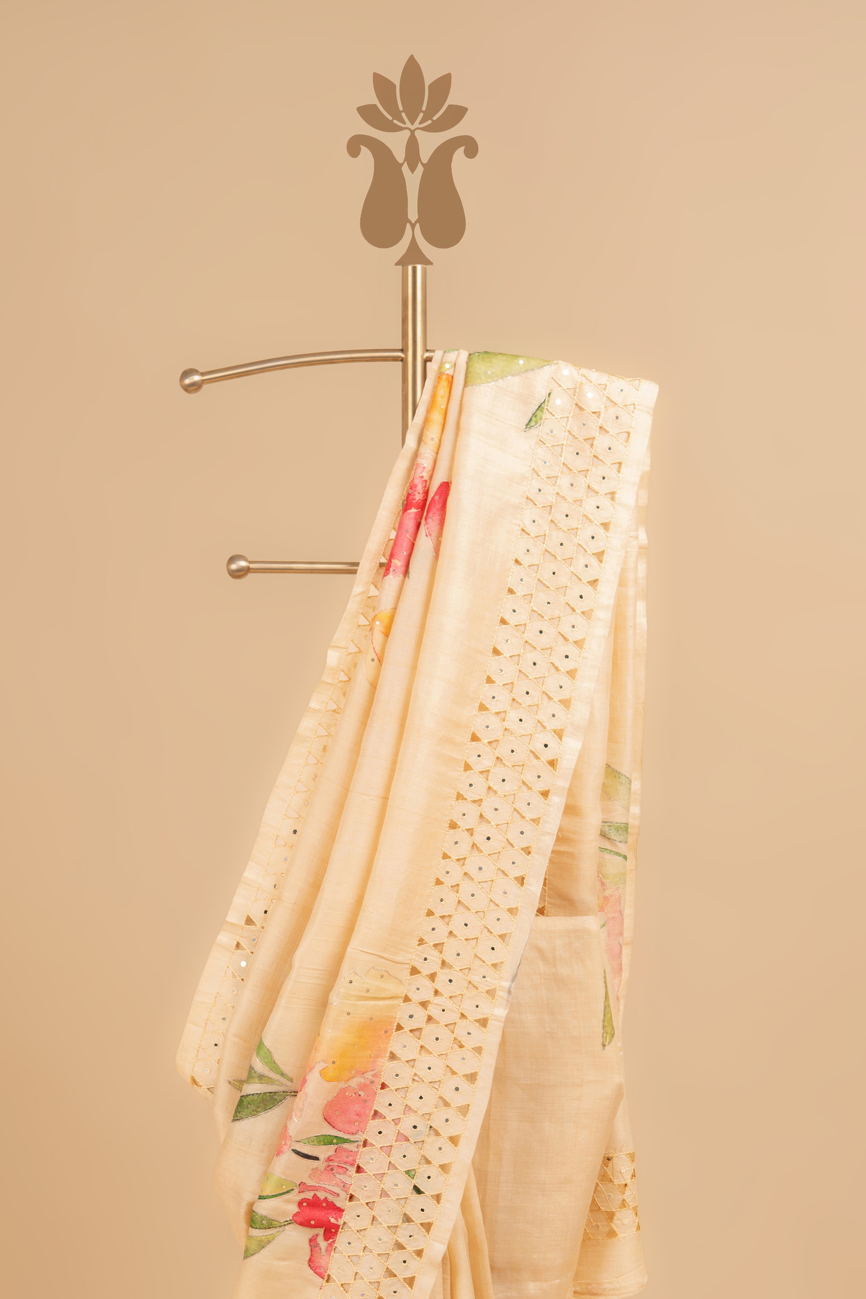 Off-White Elegance Cutwork Tussar Silk Saree