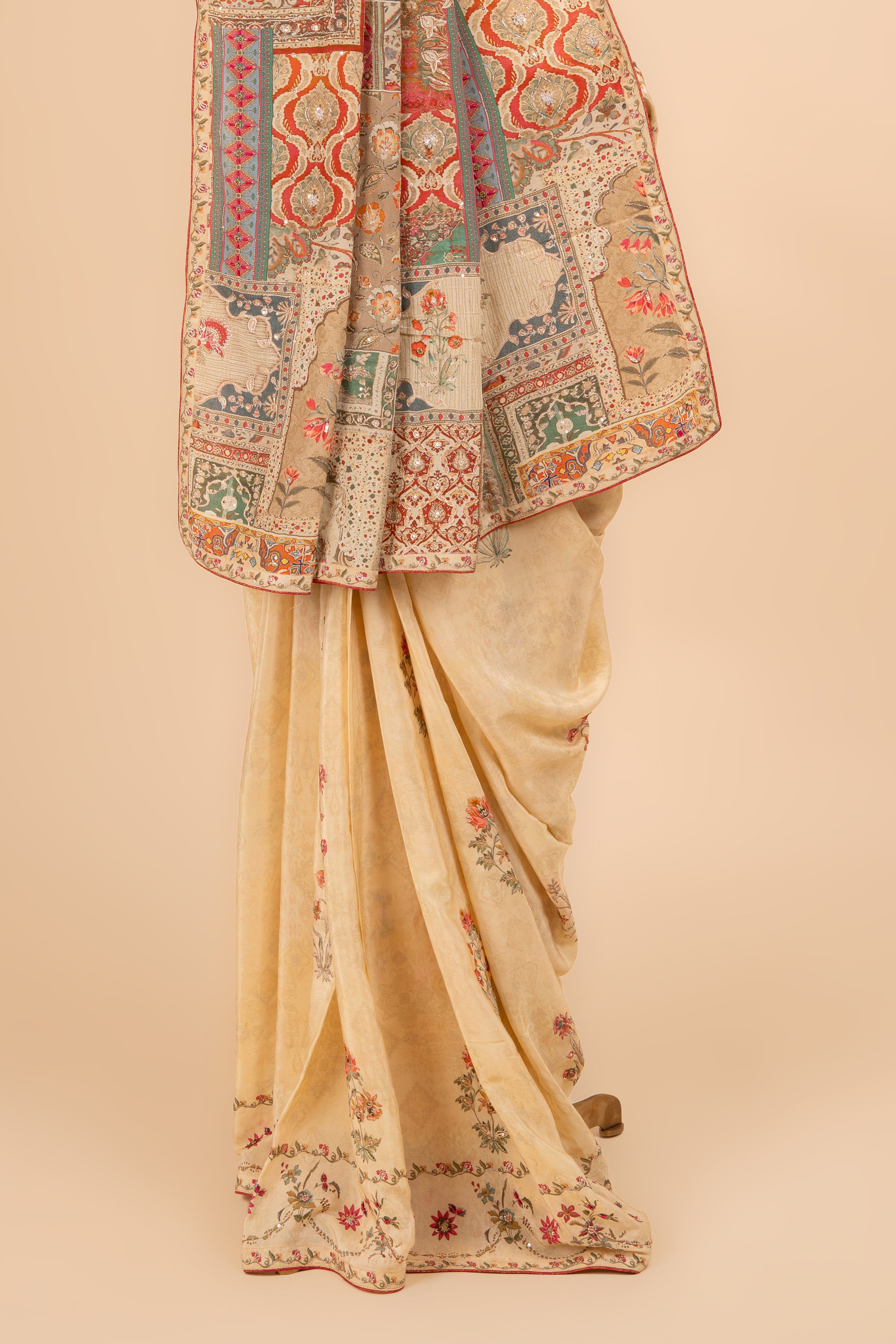 Off White Elegance Saree