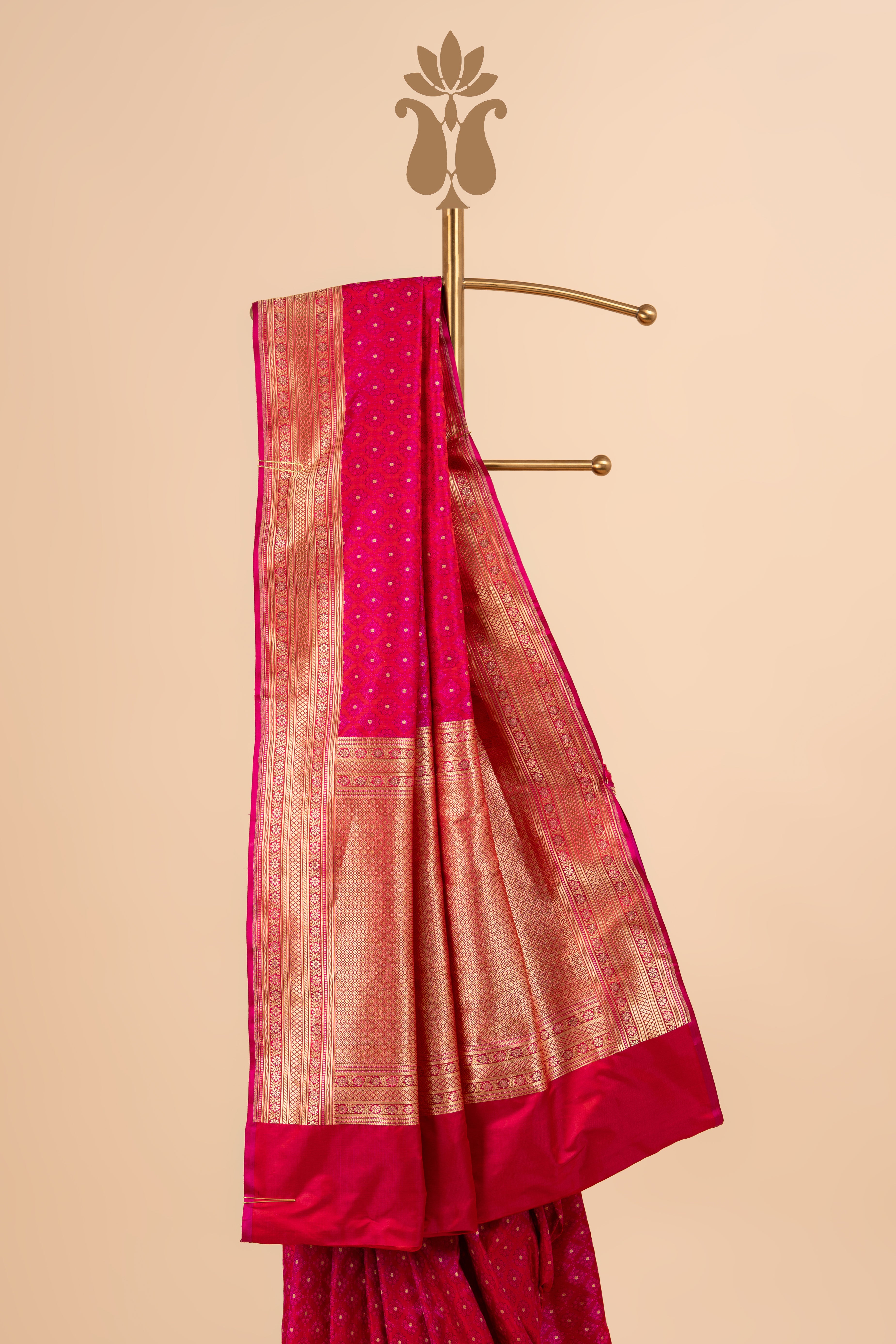 Red & Pink Tanchoi Weaving Premium Banarasi Silk Saree With Heritage Zari