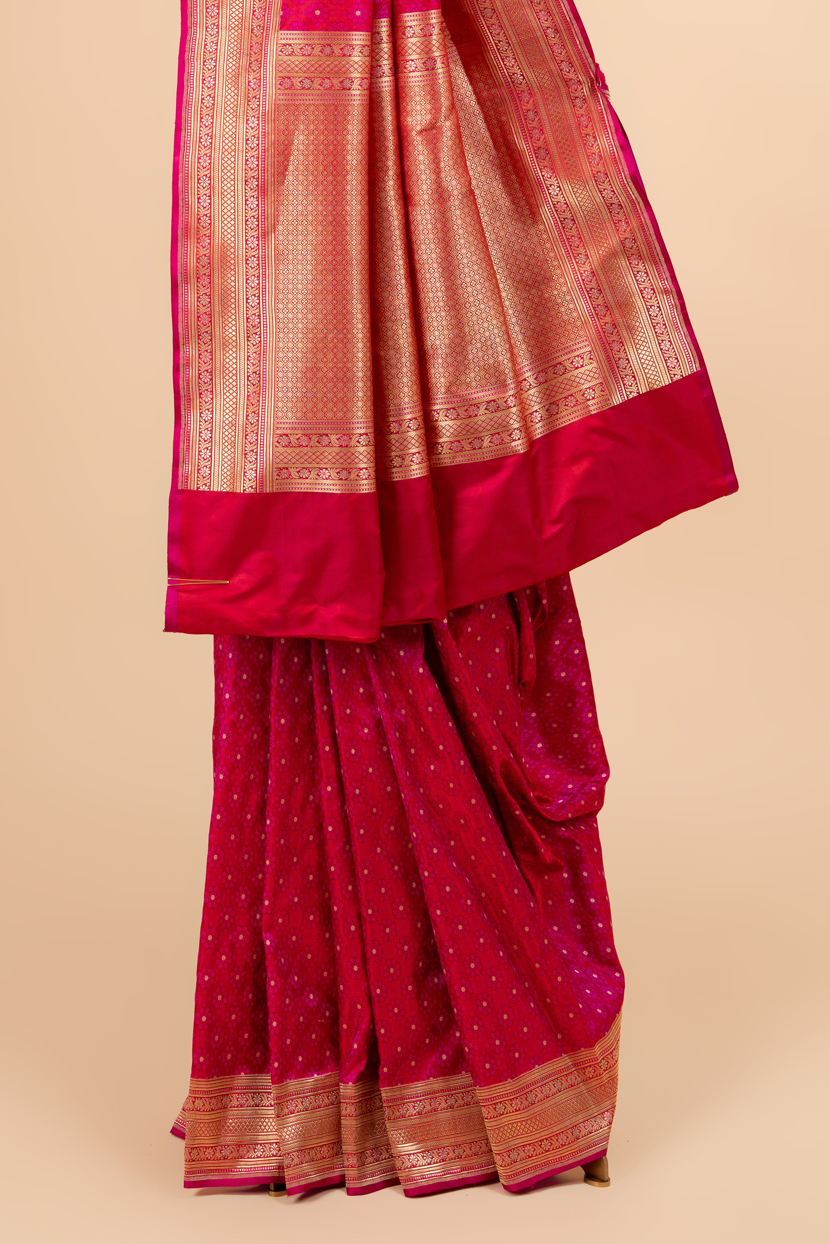 Red & Pink Tanchoi Weaving Premium Banarasi Silk Saree With Heritage Zari